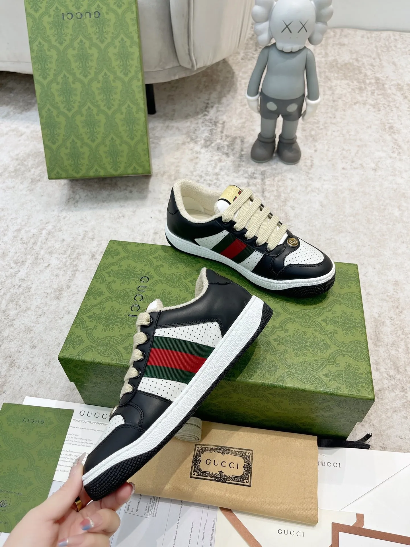 👟👟Ex-factory price 480👟👟 Couple style👫Gucci Gucci ❗️❗️New order shipped Original development Private mold making Correct last shape Hand-polished and distressed effect Correct details Complete accessories Imported leather/original towel lining crafted with craftsmanship Same size for men and women: 35-44